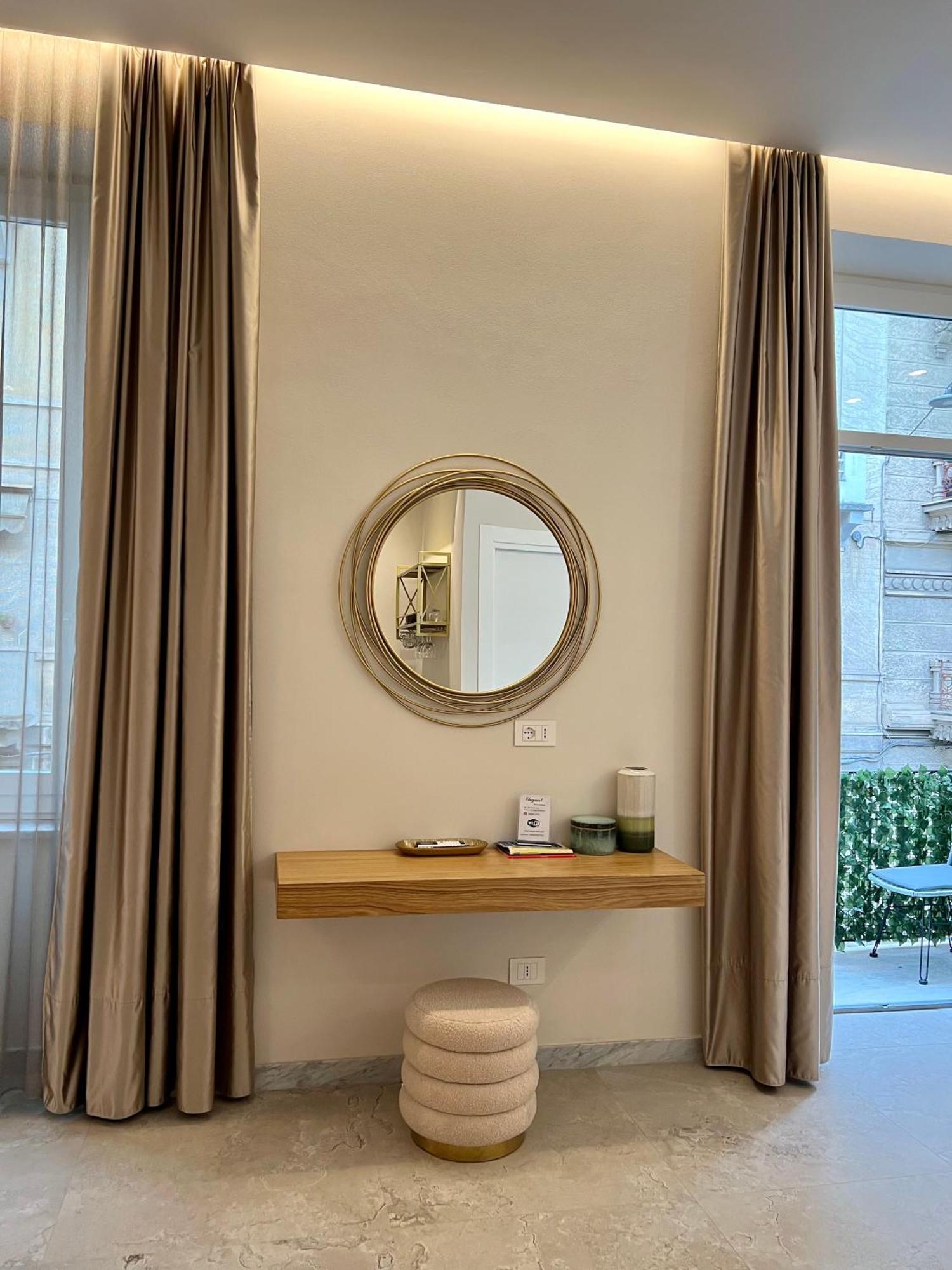 Elegant Rooms ลาสเปเซีย ภายนอก รูปภาพ