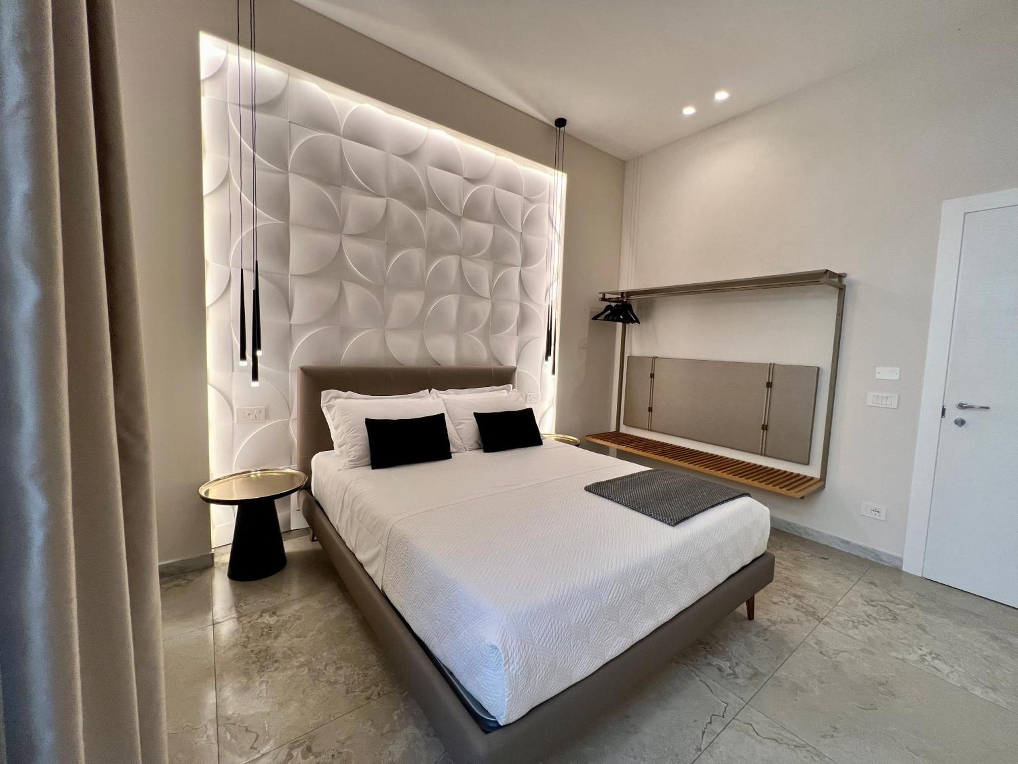 Elegant Rooms ลาสเปเซีย ภายนอก รูปภาพ